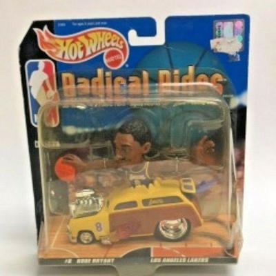 https://www.ebay.com/itm/124123333457 RX122: KOBE BRYANT#8 RADICAL RIDES 1998 HOT WHEELS