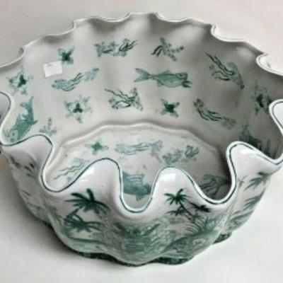 https://www.ebay.com/itm/114152355229 SM3035: LARGE CLAM SHAPED ASIAN POT PLANTER GREEN AND WHITE