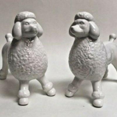 https://www.ebay.com/itm/124121377318 SM3050: PAIR OF CERAMIC WHITE POODLES FIGURINES