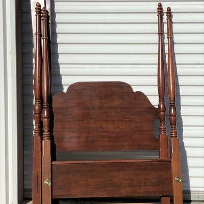 https://www.ebay.com/itm/124121389879 SL3027: Early American Twin Poster Bed Local Pickup
