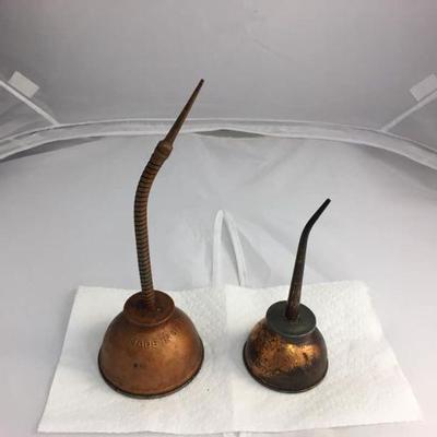 https://www.ebay.com/itm/114158196987 KB0036: Vintage Oil Cans, 2 pieces $15