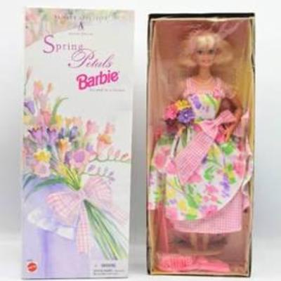 1996 AVON Exclusive Special Edition SPRING PETALS BARBIE - Second in a Series #16746