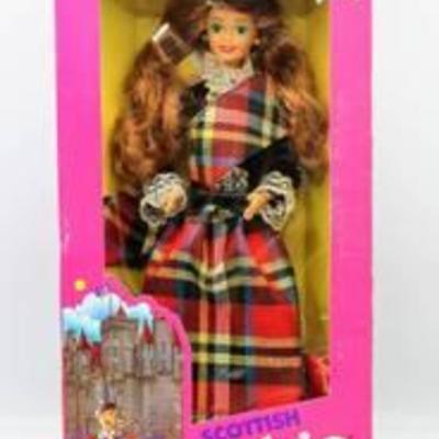 1990 SCOTTISH Barbie from Dolls of the World Collection #9845