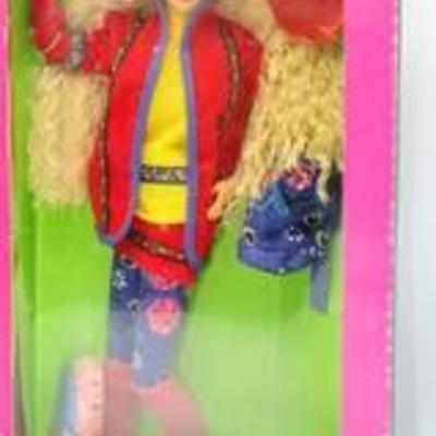 1990 UNITED COLORS OF BENETTON Barbie #9404