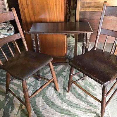 Atq Wood Chairs & Accent Table