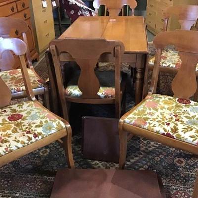 Maple Dining Table & Chairs