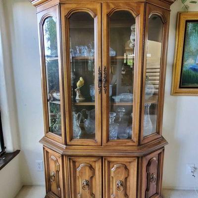 Wooden Display Cabinet
*ITEMS IN CABINET ARE NOT INCLUDED Measures approx 50" x 18" x 81"