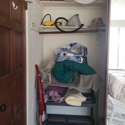 Vacuum, Hats, Bedding and More!
Includes Electrolux Vaccum, Toilet Paper, Magazine's, Hats, Books and More !
 	 