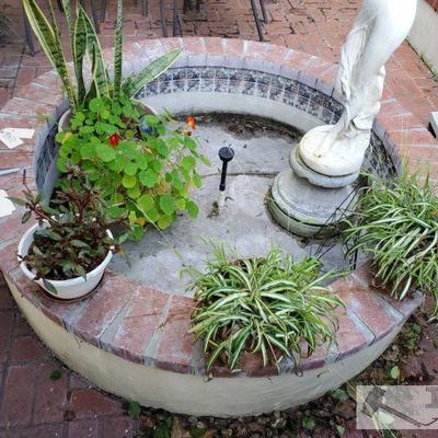 4 Planters and Plants measures approx from 10x6 to 17x15