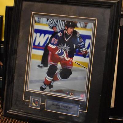 Framed Wayne Gretzky photograph