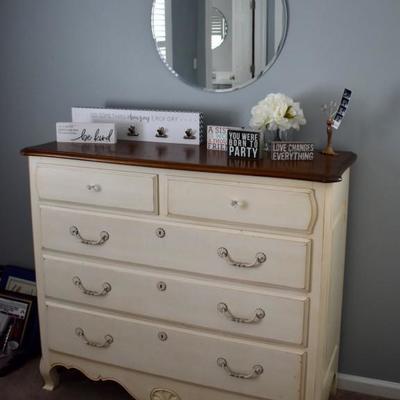 Ethan Allen dresser