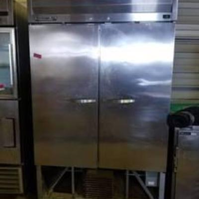 Antique Wooden Oval Table