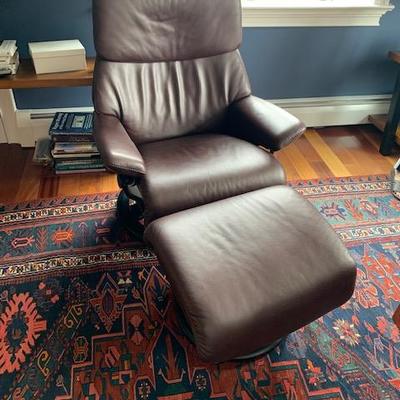 Stressless Brown Leather Recliner w/Ottoman $800.00
