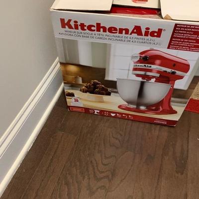$175-Kitchen Aid Stand Mixer (Red)