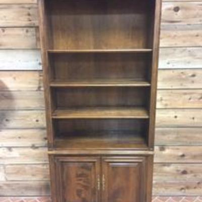 Ethan Allen Bookshelf wUnderstorage & Adjustable Shelves