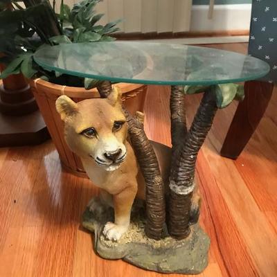 Lion cub table $25