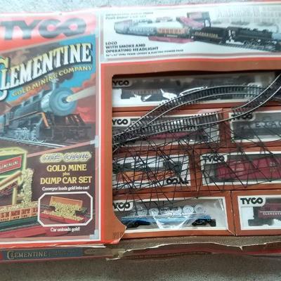 Vintage Tyco Clementine Gold Mining Company Train Set
