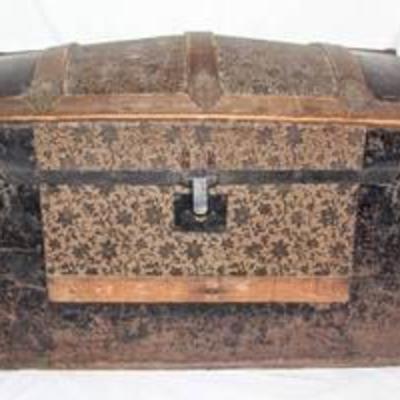 Beautifully Detailed Antique Metal and Wood Trunk