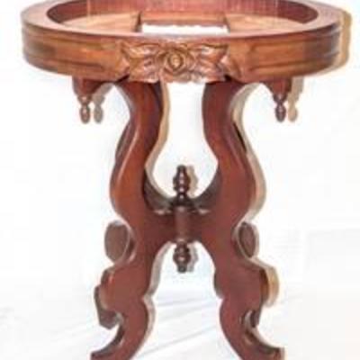 Beautiful Wooden End Table Base (no top piece) matches 3882