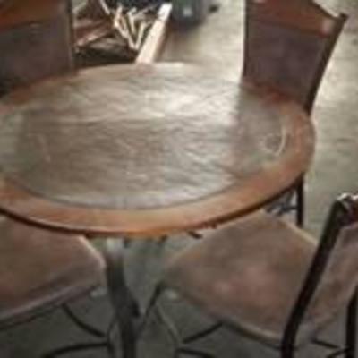 Round Table and Chairs Set