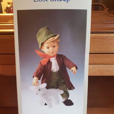 Lg Hummel Lost Sheep Doll