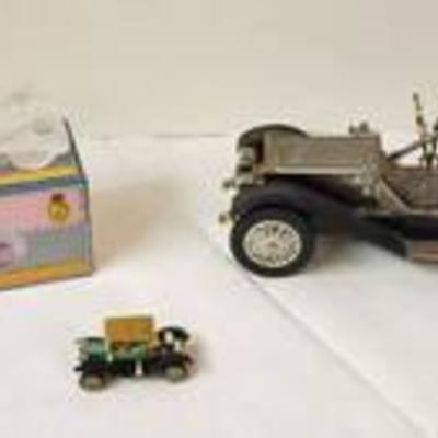Lot of Classic Cars Decor ~ 3 Cars ~ Various Sizes