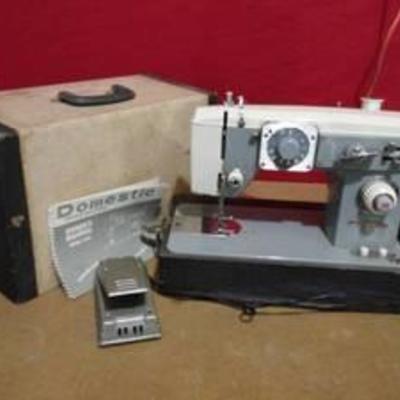 Domestic Model 1465 Portable Sewing Machine