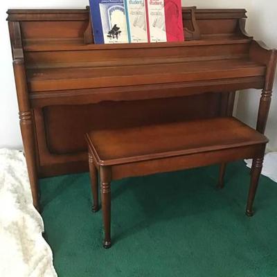 Spinet Piano & Bench