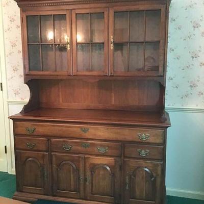Pennsylvania House Hutch