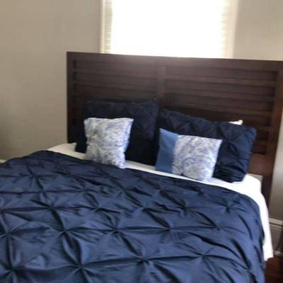 PA014 Bed Frame $125, Mattress $100, Comforter $20, Nightstand $55, Lamp $10 .
We will not hold unless Paid for
Venmo @Rafael-Monzon-1...