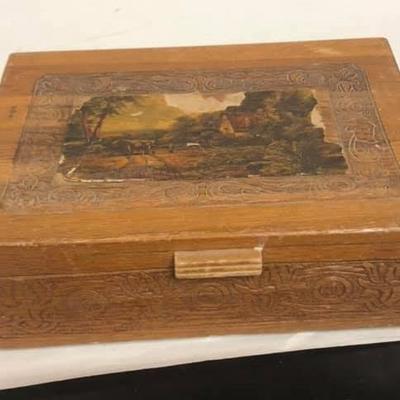 https://www.ebay.com/itm/114173991041 Cma2026: Antique Wooden Jewlery Box $10