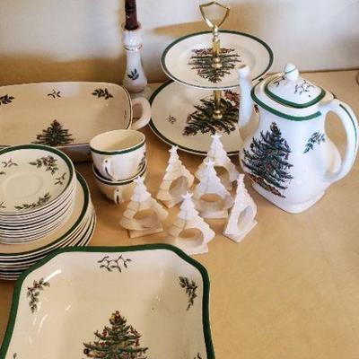 *PRESALE #39 - Spode Christmasware Set ($75)