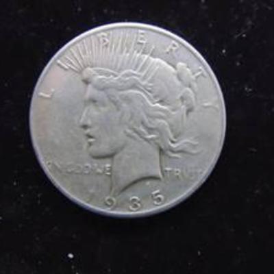 1935 Peace Dollar - Silver - Circulated - ungraded