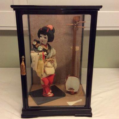 MVF021 Japanese Doll in Glass Case