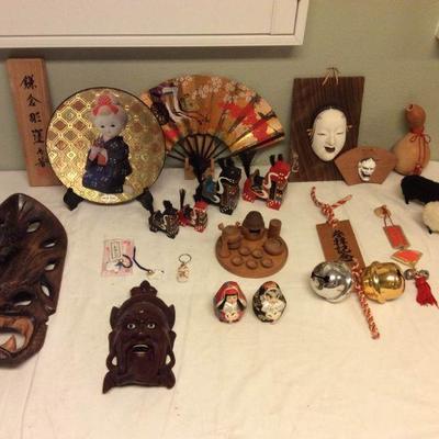 MVF052 Japanese Masks & Other Collectibles 