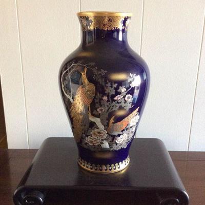 MVF013 Cobalt Blue Japanese Porcelain Vase On Wooden Display Stand