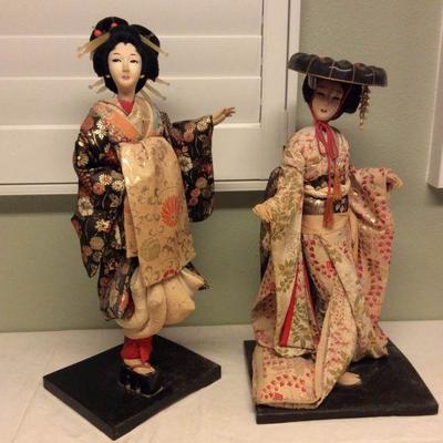 MVF077 Two Large Japanese Geisha Girl Dolls