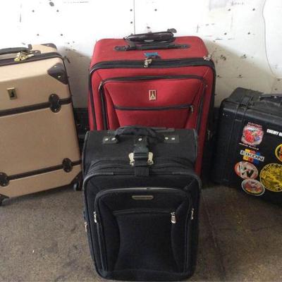 DRD010 Four Assorted Luggage Suitcases