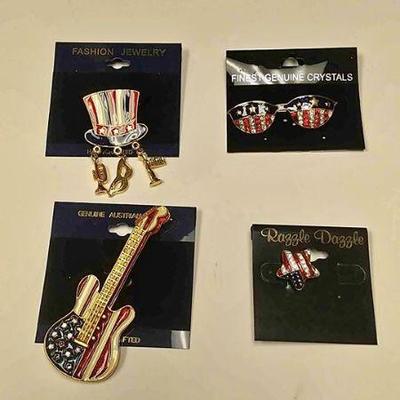 https://www.ebay.com/itm/124141891254 BOX074U LOT OF FOUR PATRIOTIC PINS RED, WHITE , AND BLUE . ðŸ‡ºðŸ‡¸lot #1 $20