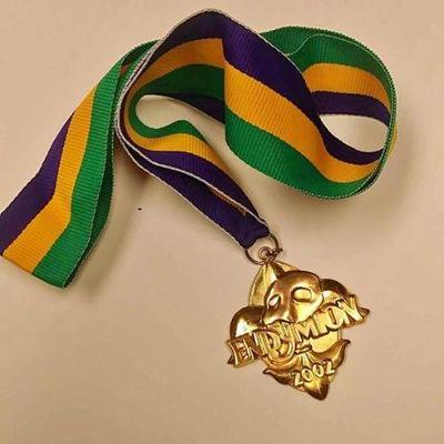 https://www.ebay.com/itm/124135580996 NNS010 2002 ENDYMION $15.00 MEMBER MEDALLION WITH RIBBON