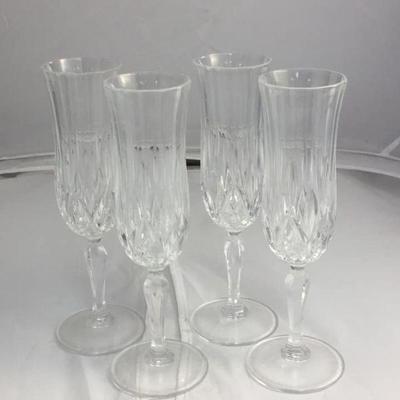 https://www.ebay.com/itm/124128656135 KB0030: 4 Piece set of Glass Stemware, with bonus stem $40