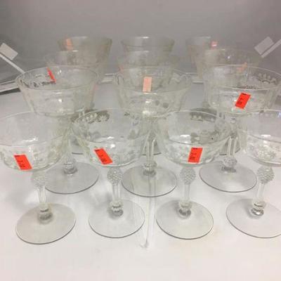 https://www.ebay.com/itm/124128729735 KB0050: Coupe Glassware with detailed stems (large glasses 8 , small glasses 4) $40