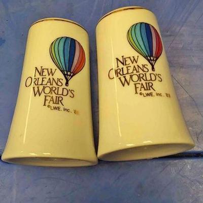 https://www.ebay.com/itm/114163273234 BOX070X PAIR OF VINTAGE 1983 LOUISIANA  NEW ORLEANS WORLDS FAIR SALT AND PEPPER SHAKERS $20.00