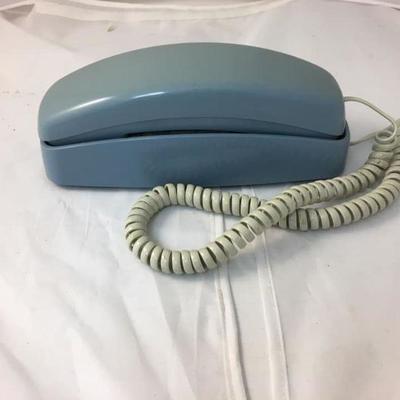 https://www.ebay.com/itm/114163295244 KB0052: AT&T Light Blue Telephone Trimline 230 $10
