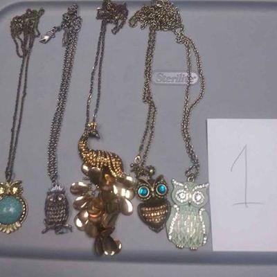 https://www.ebay.com/itm/114182810106 CJ0001 COSTUME JEWELRY LOT OF VINTAGE BIRD NECKLACES $20.00 RX BOX 3 CJ0001