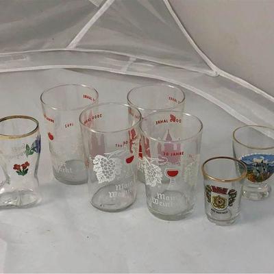 https://www.ebay.com/itm/124131305207 LAN9973: Lot of 7 Shot Glasses $20
