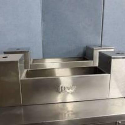 Server topping dispensers