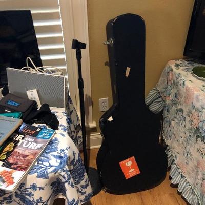 Only case.   No guitar