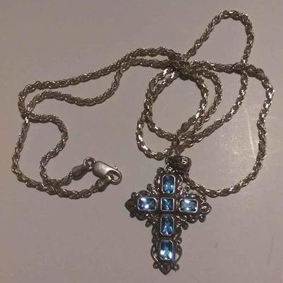 https://www.ebay.com/itm/124156099703	RX4152016 STERLING SILVER    $40.00 24 INCH  ROPE CHAIN & CROSS WITH BLUE STONES WEIGHT 5.3 GRAMS...