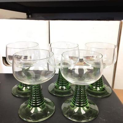 https://www.ebay.com/itm/114154180440	KB0015: Green Glass Stemware, 5 pieces, $5 each
